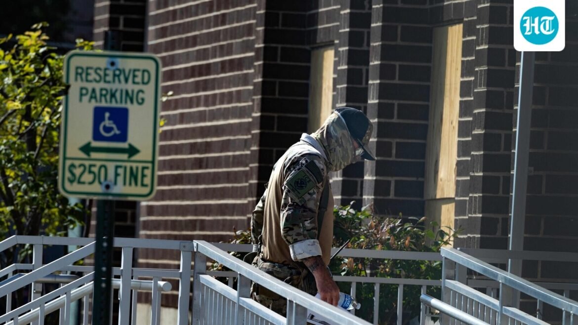 Apakah es menahan orang Afrika -Amerika di Chicago? Benar, berdiri di belakang pernyataan viral