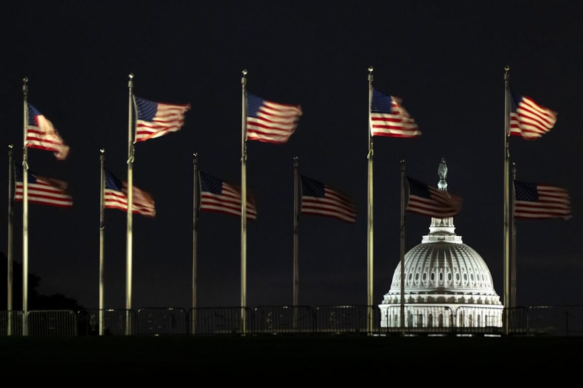 Bagaimana pemerintah menghentikan tarif hipotek? Pertimbangan ahli.