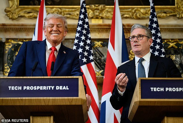 Bintang dan ukuran! Bendera Amerika yang digunakan oleh Inggris untuk kunjungan presiden