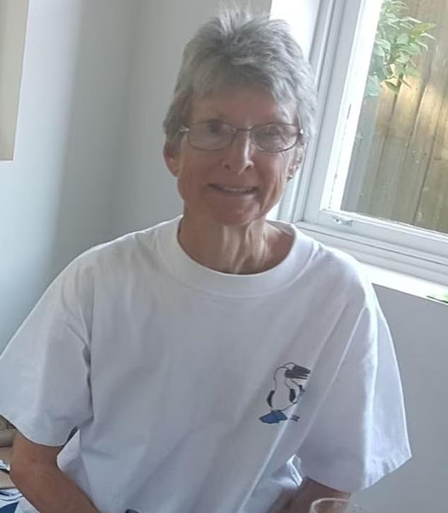 Dalam foto adalah Suzanne Rees, yang meninggal di Pulau Kadal setelah ditinggalkan oleh kapal pesiar – kata putrinya yang hancur