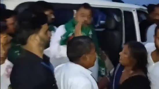 Pemilihan Majelis Bihar: Buruh Ian Suraaj ditembak mati di Mokam, Patna saat penembakan