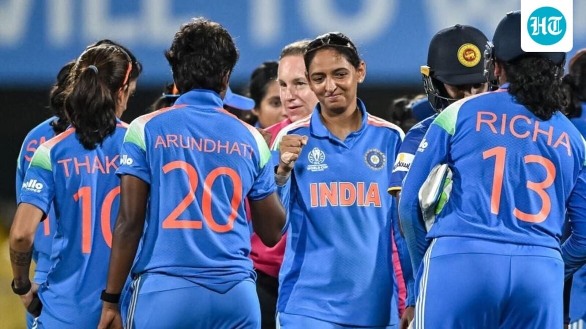 Persiapan India untuk tabrakan Pakistan di Piala Dunia yang berhenti ketika ular memasuki stadion: “Hanya mencari tikus”