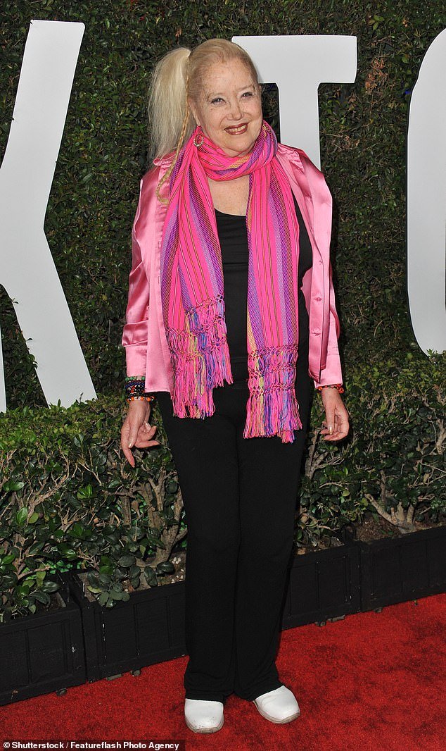 Aktris Bruce Mahakuasa Sally Kirkland meninggal pada usia 84: Pemenang Golden Globe meninggal setelah berjuang melawan demensia hanya beberapa hari setelah memasuki rumah sakit