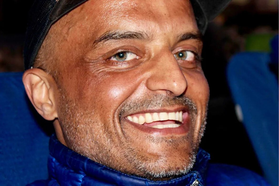 CEO yang diculik ditemukan terbunuh di pegunungan. Mantan karyawannya mengklaim di pengadilan bahwa dia memaksa mereka melakukan 500 push-up untuk mendapatkan bayaran