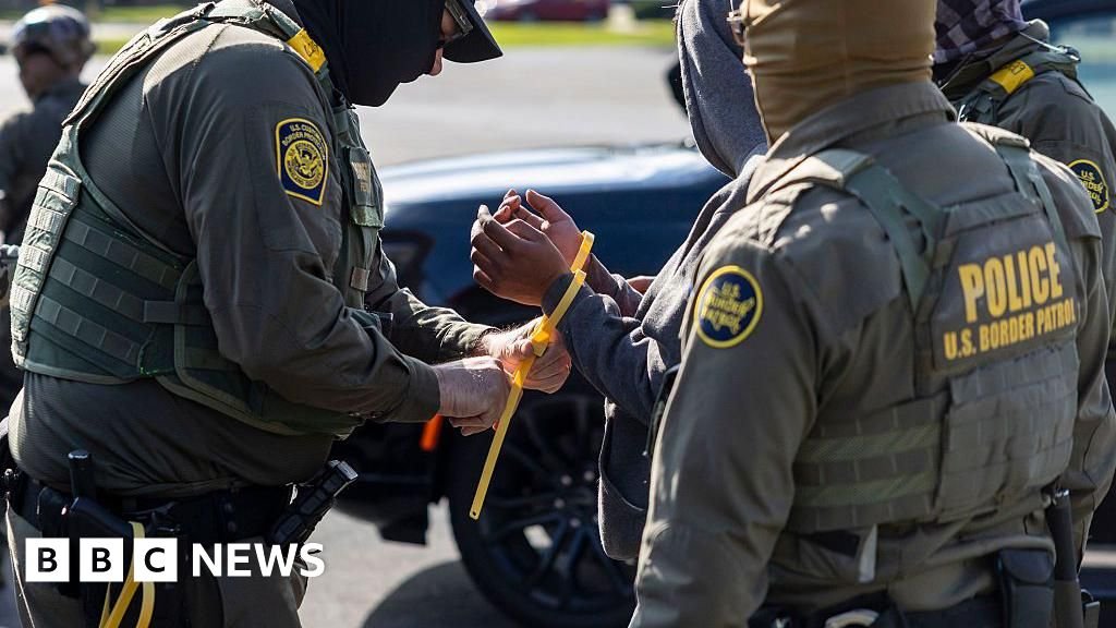 Charlotte menghadapi tindakan keras DHS ketika agen menargetkan ‘imigran ilegal yang kriminal’