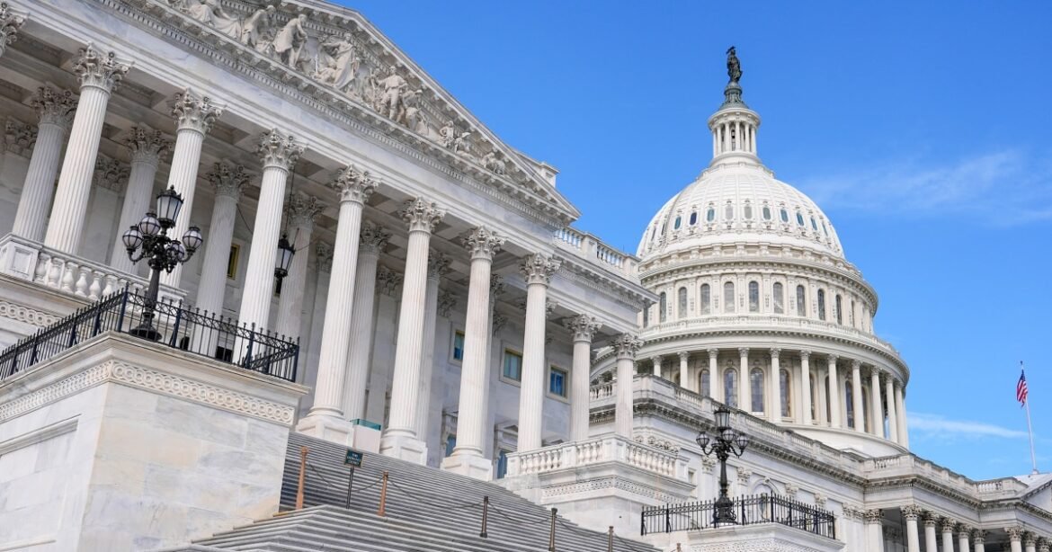 DPR dan Senat meluncurkan penyelidikan atas serangan kapal narkoba kontroversial di Karibia