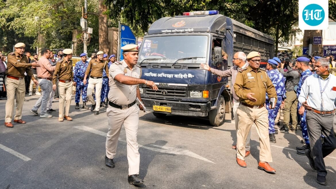 Dukungan teknis, rumah persembunyian: bagaimana dia dibantu oleh asisten pelaku bom bunuh diri dari Benteng Merah