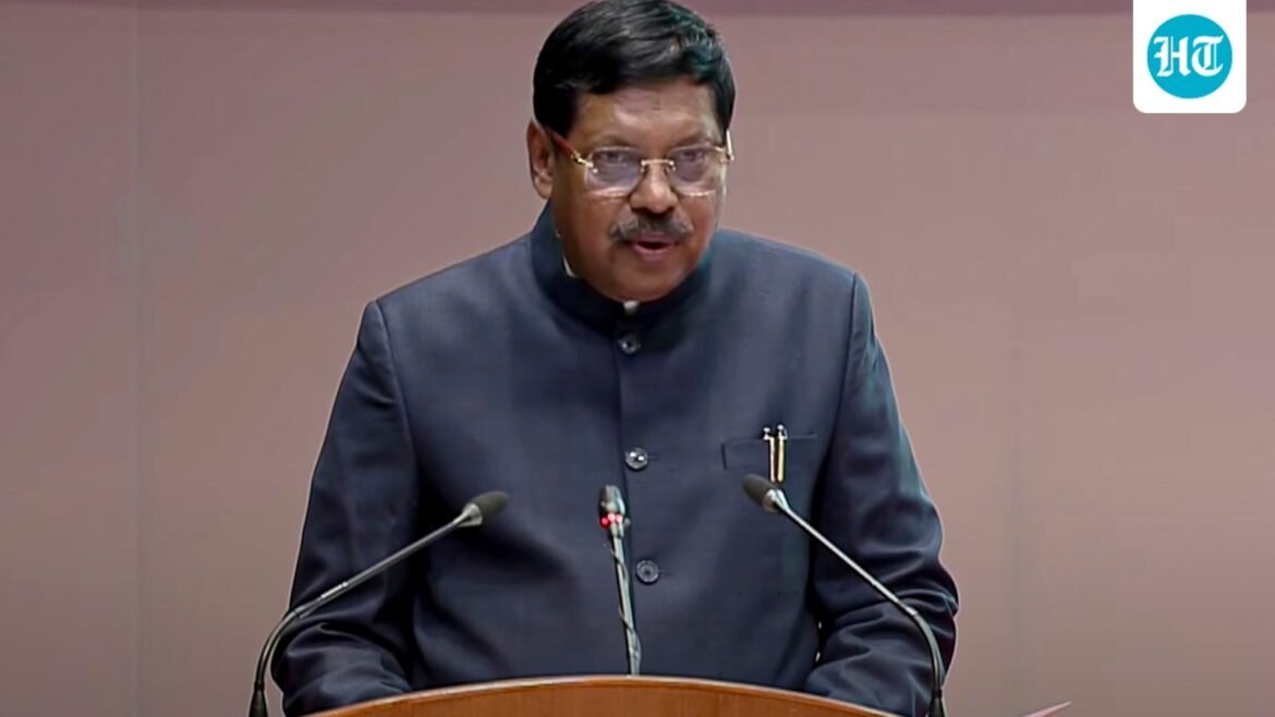 Hanya jadwal yang longgar, namun gubernur tidak dapat menepati rancangan undang-undang tanpa batas waktu: CJI Gavai yang akan keluar mempertahankan putusannya