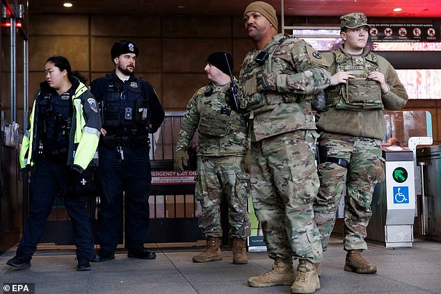 Kengerian sebenarnya dari ‘serangan teroris’ Garda Nasional terungkap dalam foto baru ketika keamanan diperketat di Washington, D.C.