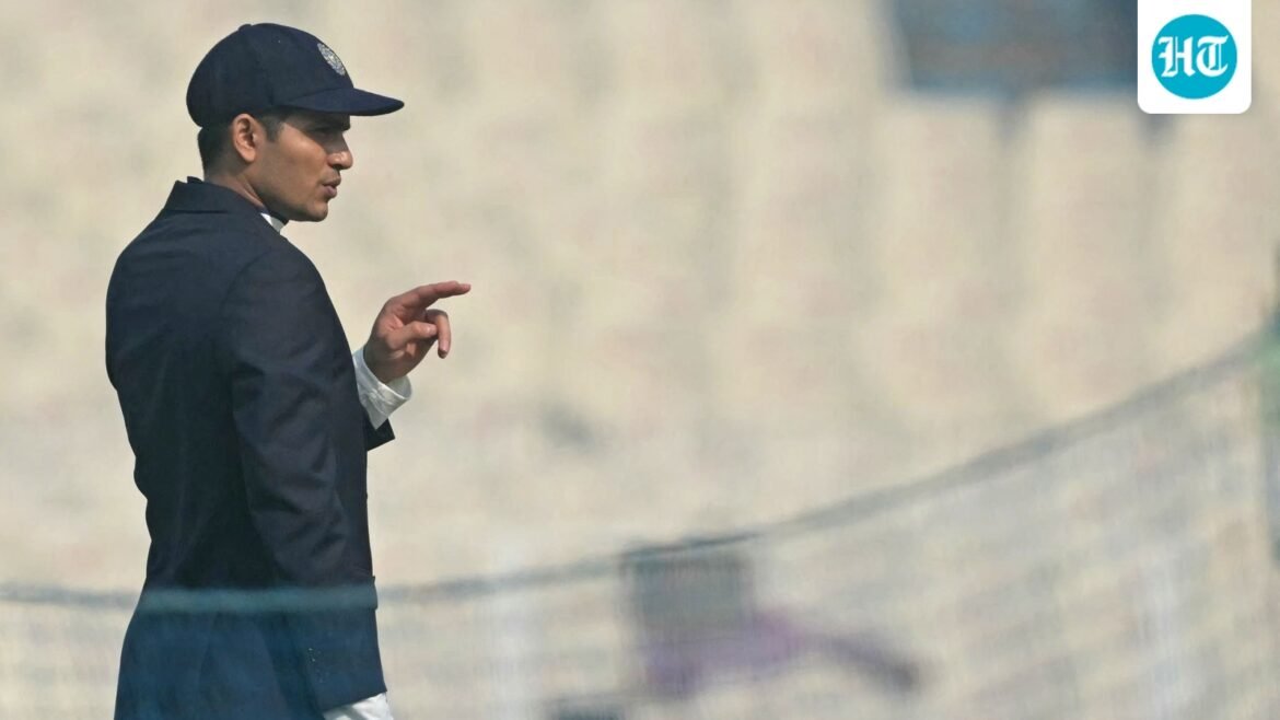 Ketakutan Shubman Gill memaksa India untuk mengambil tindakan darurat ketika penggantinya tiba di Kalkuta menjelang Tes kedua