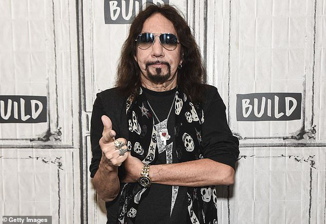 Penyebab meninggalnya legenda KISS Ace Frehley di usia 74 tahun telah terungkap