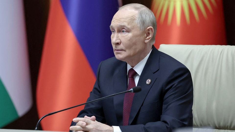 Putin mengatakan rencana AS bisa menjadi “fondasi” kesepakatan dengan Ukraina, namun mengancam akan mengambil alih wilayah tersebut dengan paksa jika Kiev tidak mundur.