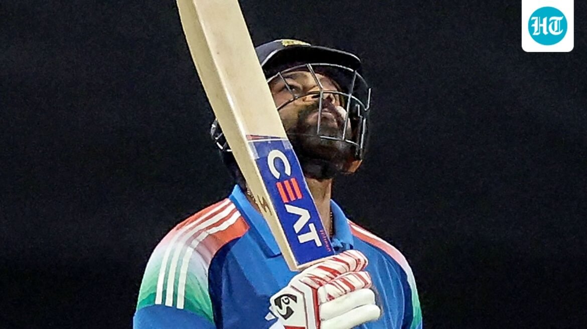 Rohit Sharma kembali ke posisi teratas dalam peringkat ICC ODI Batting, kembali memimpin peringkat menjelang seri penting di Afrika Selatan
