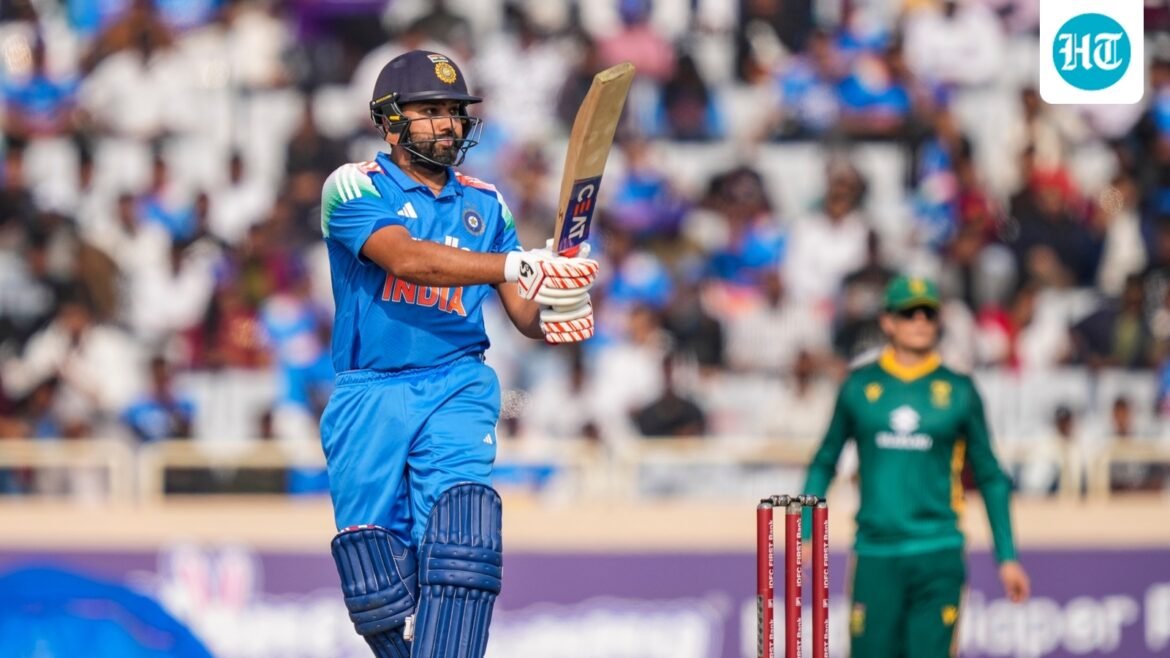 Rohit Sharma menjadi pencetak enam gol terbanyak di kriket ODI, rekor Shahid Afridi hancur lebur