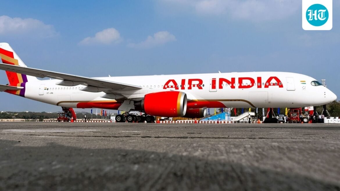 Sebuah penerbangan Air India menuju Ahmedabad kembali ke Delhi karena alarm asap palsu