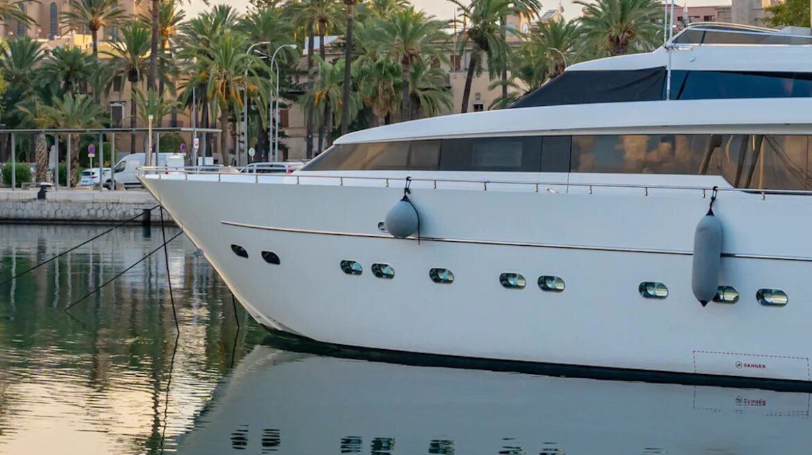 “Seolah-olah mereka sedang bermain monopoli”