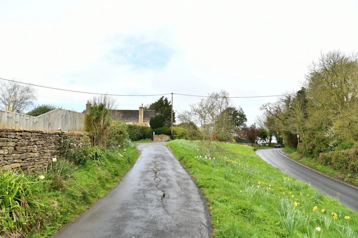 Seorang pria yang melakukan kejahatan di tengah jalan dihukum dengan denda yang berat: “Kami tidak akan mentolerir”