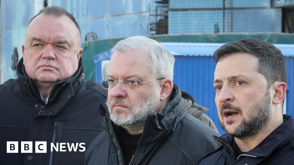 Skandal korupsi besar telah berdampak pada sekutu utama Zelensky