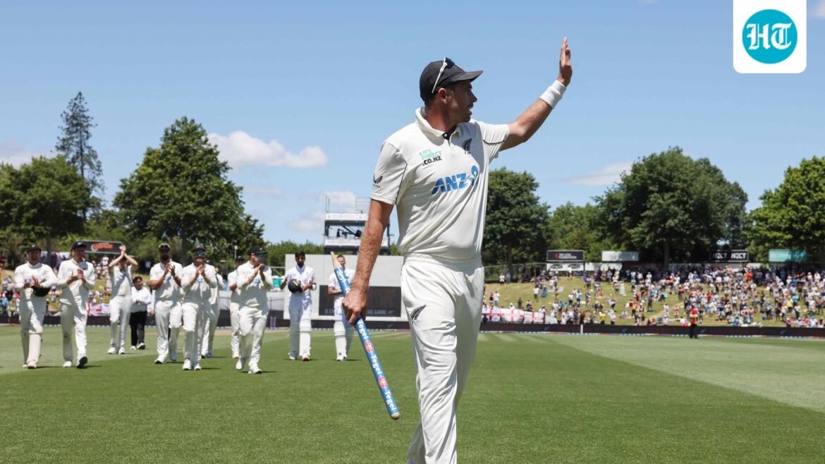 Tim Southee bergabung dengan Shane Watson sebagai staf ruang belakang KKR, mantan pemain Selandia Baru yang ditunjuk sebagai…