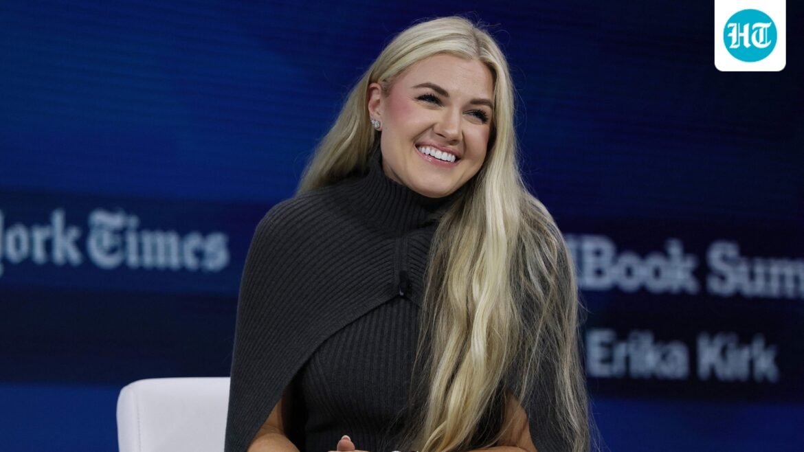 Bagaimana Erica Kirk menghasilkan jutaan dolar sebagai CEO TPUSA setelah Charlie Kirk meninggal; detailnya di sini