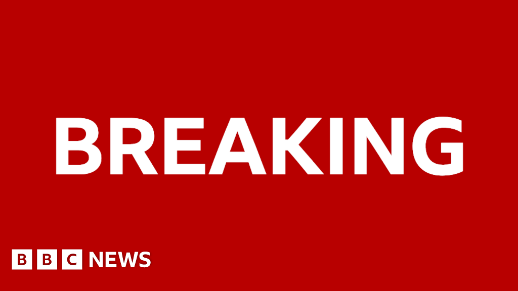 Dua tentara Amerika dan seorang penerjemah dibunuh oleh militan ISIS di Suriah, kata militer AS