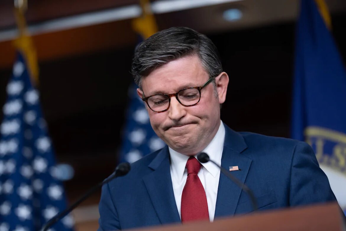 Ketua Johnson memohon kepada Partai Republik untuk merahasiakan kekhawatiran mereka setelah minggu yang penuh gejolak