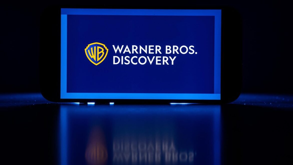 Netflix dilaporkan memenangkan perang penawaran untuk Warner Bros. Discovery