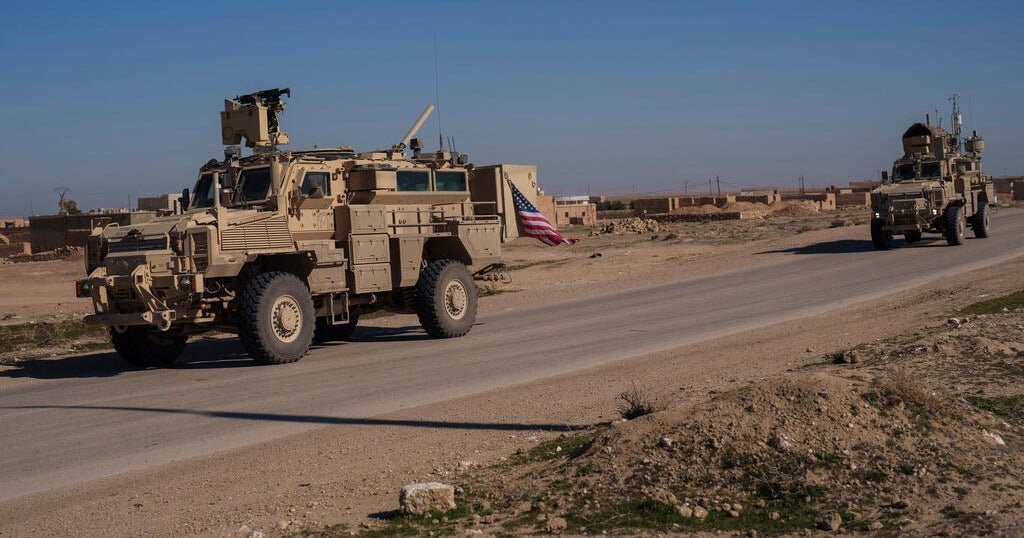 Penyabot ISIS menembaki pasukan AS dan Suriah dalam serangan mematikan di dekat Palmyra