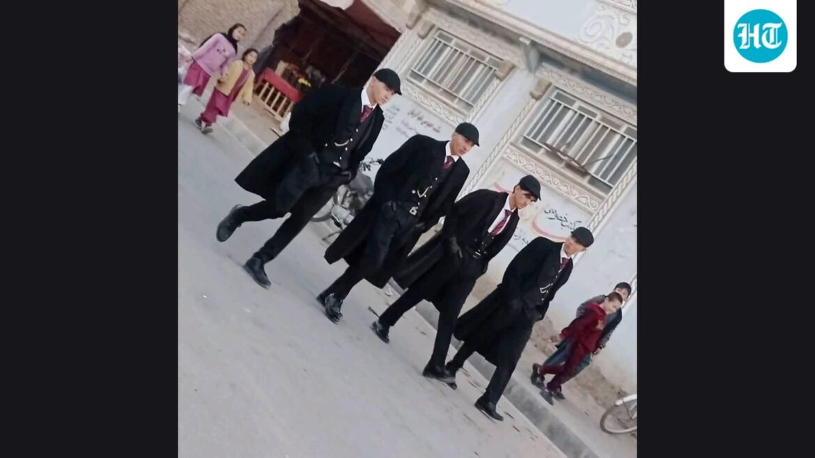 Taliban menahan empat warga Afghanistan karena mengenakan pakaian Peaky Blinders: ‘Propaganda budaya asing’