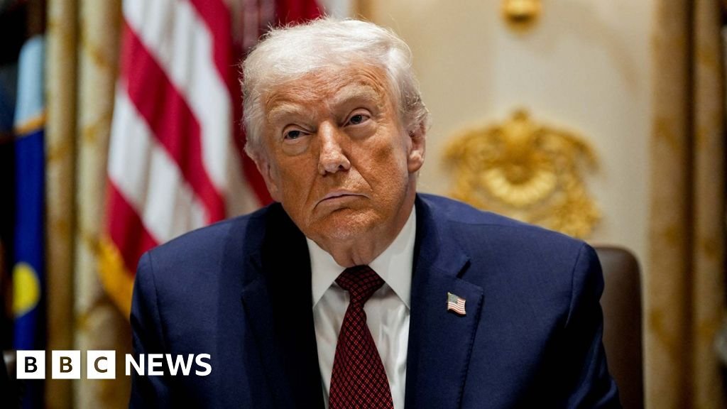 Trump mengkritik para pemimpin Eropa yang ‘lemah’ terkait Ukraina dan imigrasi