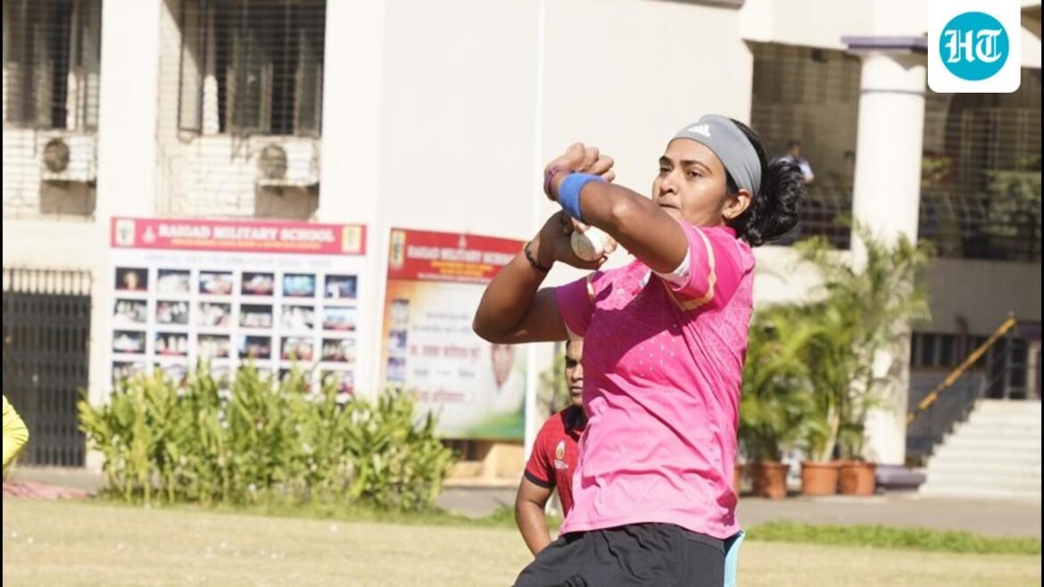 Waralaba kriket membuat Anda tetap bermain: Shikha Pandey